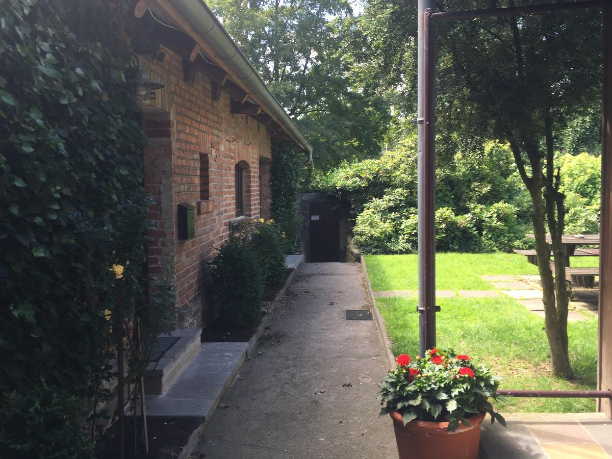 Engels Hof Wolfsburg Buitenkant foto