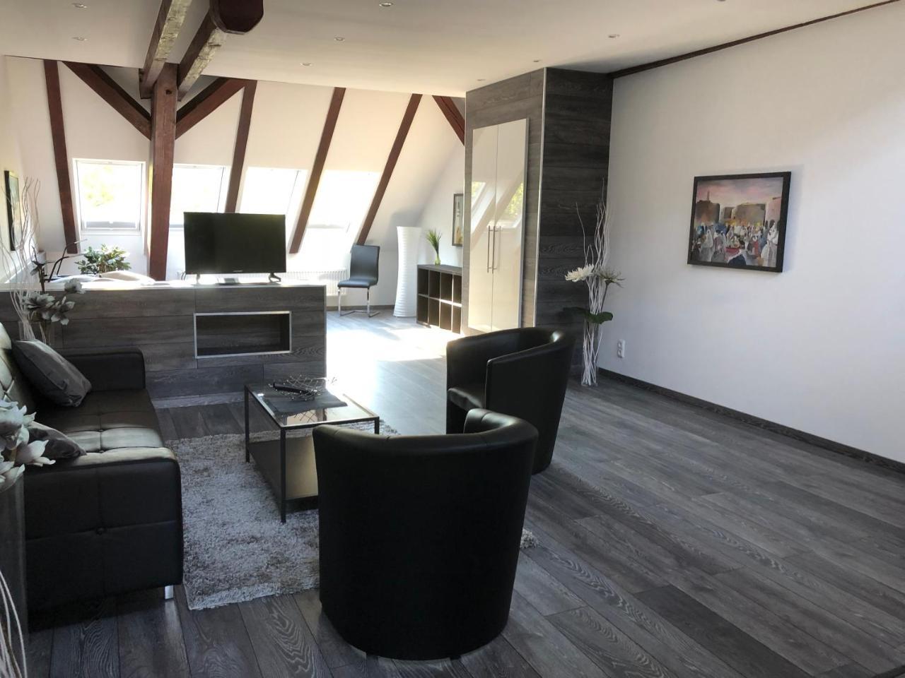 Engels Hof Wolfsburg Buitenkant foto